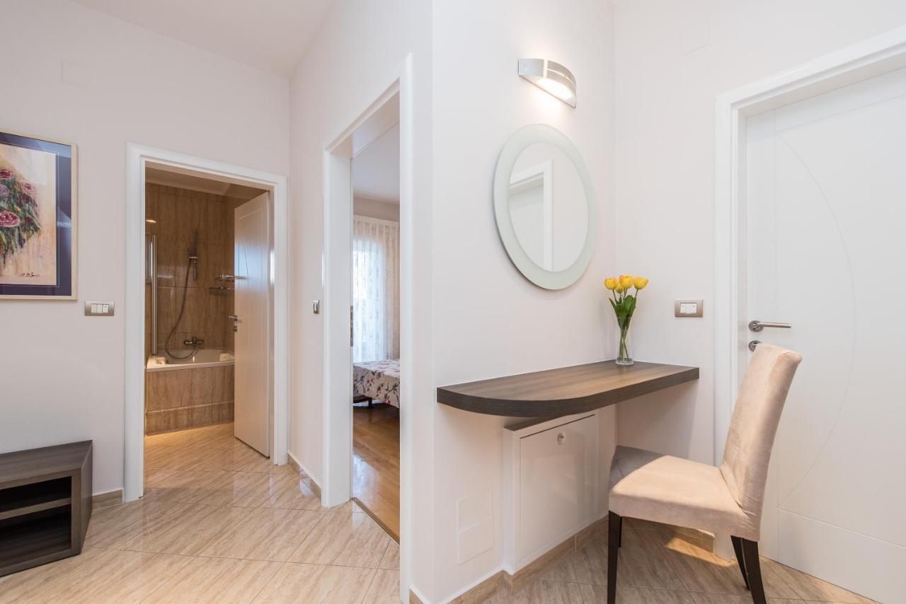Appartamento Kings View Sarkic Novaglia Esterno foto
