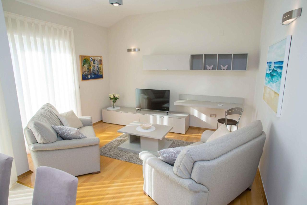 Appartamento Kings View Sarkic Novaglia Esterno foto